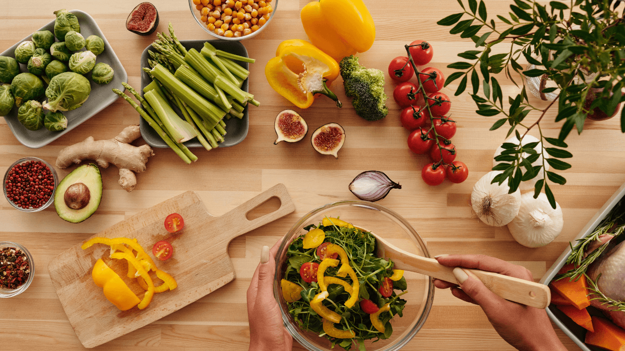 The Role of Nutrition in Managing Early Perimenopause Symptoms​
