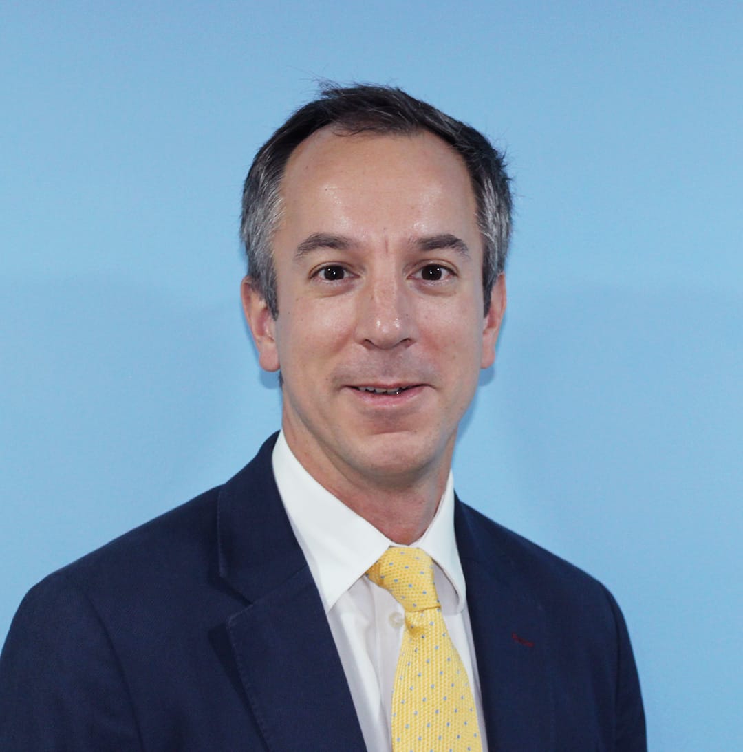Dr Alex Kumar